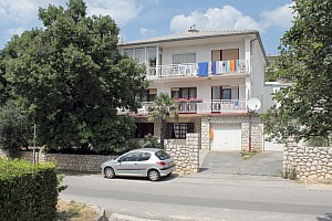 Apartmány s parkoviskom Novi Vinodolski