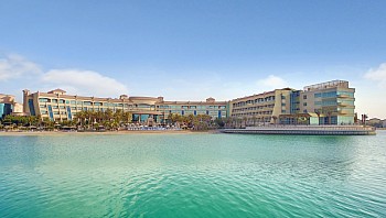 Al Raha Beach Hotel *****