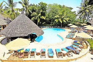 Pinewood Beach Resort & Spa ****+